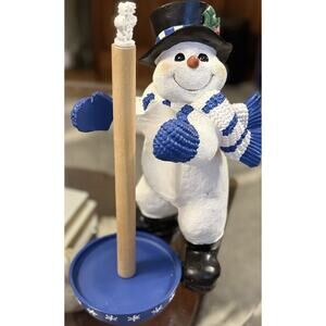 SNOWMAN PAPER TOWEL HOLDER BLUE AND WHITE RARE- HOLIDAY CHRISTMAS RESIN EUC VTG